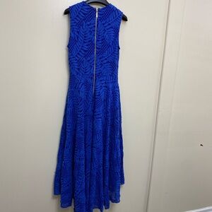 Elegant Blue Sleeveless Dress